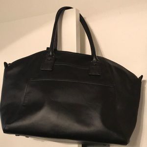 Lululemon vinyasa before you vino tote